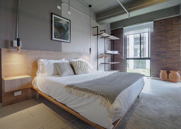 1 bedroom, in-room safe, desk, iron/ironing board