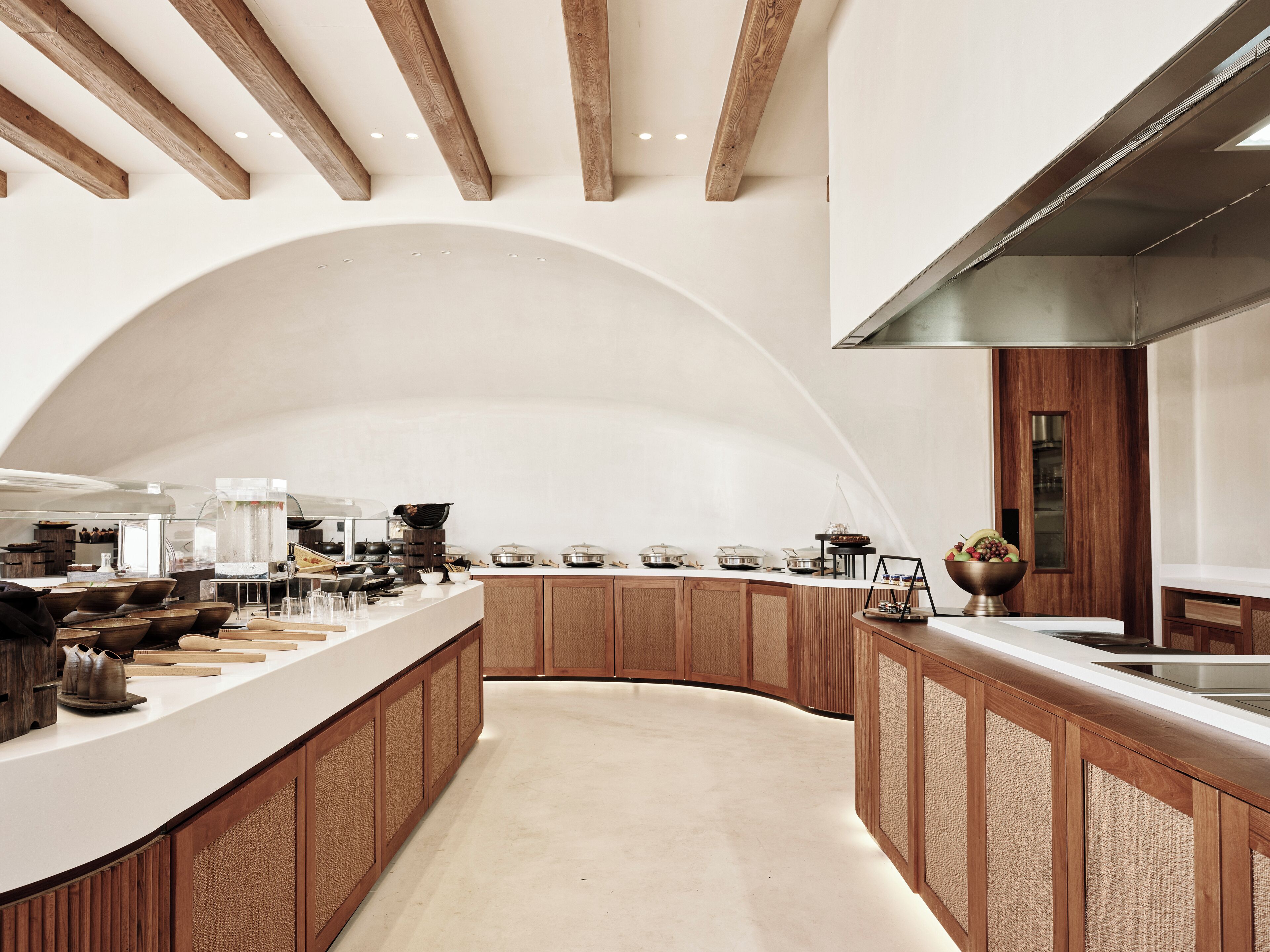 Café da manhã completo grátis todos os dias