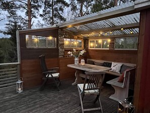 House | Outdoor dining