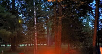 Elk Ridge at Thunder Bay Golf Resort Chalet. Pet friendly/Hot Tub/Golf Views