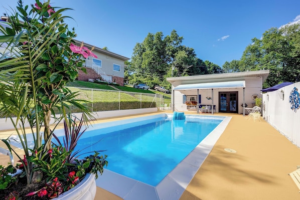 Apartment (0 Bedroom) | Front of property