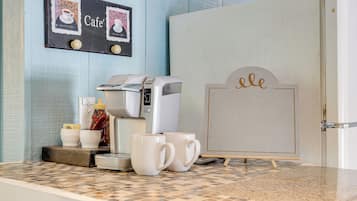 Apartment (0 Bedroom) | Interior