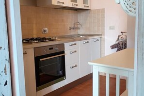 Four, plaque de cuisson