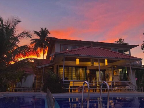 DD Villa & Serenity Cottages