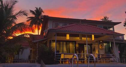 DD Villa & Serenity Cottages