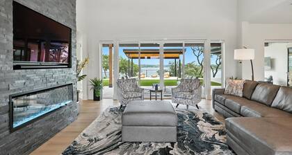 Heavenly Retreat – 5BD/5.5BA of Waterfront Living