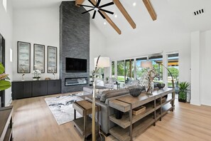 TV, fireplace, offices