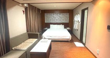 Jahamun Hotel
