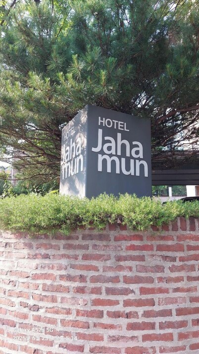 Jahamun Hotel