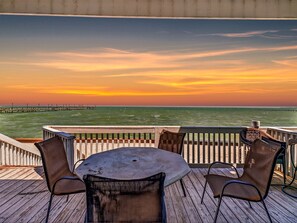 Condo, 3 Bedrooms | Outdoor dining - Bayfront Kontiki 107 3 Bedroom Condo (Rockport)
