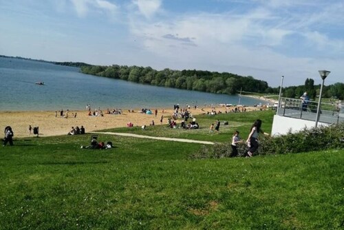 Location vacances Lac d'Orient proche piste cyclable