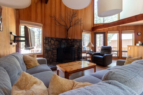 Black Butte Ranch Retreat | Perfect for Families