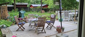 Very quiet, dog-friendly guest house. Close to the forest and lake.