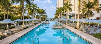 THANKSGIVING Marriott Vacation Club 2-bedroom resort in peaceful Marco Island