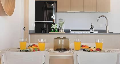 City-view retreat - resort access & BBQ grill