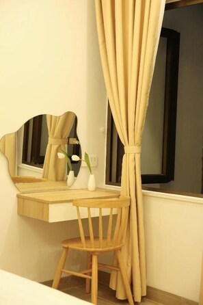 Family Studio, City View | Blackout drapes, soundproofing, free WiFi