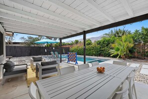 Huis, Meerdere bedden, toegang tot zwembad, uitzicht op bergen (Hacienda Hideaway) | Terras