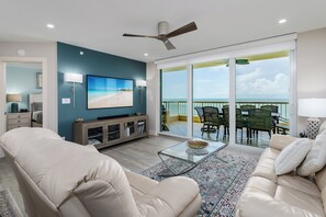 Smart-tv, dvd-afspiller, kontorer