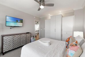 2 habitaciones, tabla de planchar con plancha y wifi gratis 