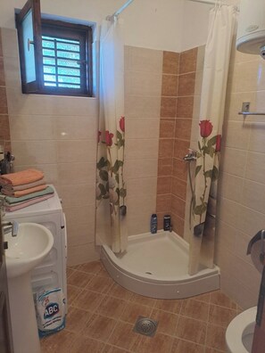 Hair dryer, towels, soap, toilet paper - Apartment Sea View  3 (Tivat)