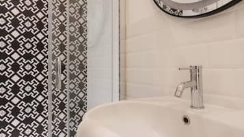 Apartment, 1 Queen-Bett und Schlafsofa, Nichtraucher, Klimaanlage | Badezimmer
