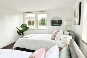 2 makuuhuonetta, silitysrauta/-lauta, Wi-Fi, vuodevaatteet