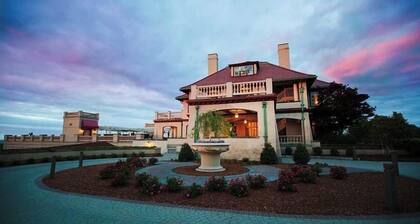 Charming 3-bedroom condo in Endicott Village at Ocean Edge Resort & Golf Club