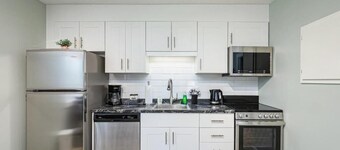 The Alpine - Central Collingwood Condo