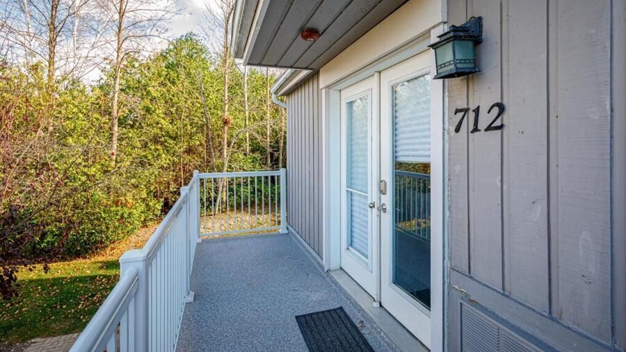 The Alpine - Central Collingwood Condo