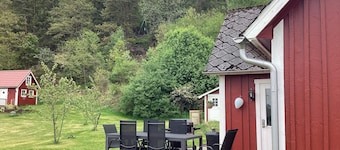 6 Person Holiday Home in Vessigebro
