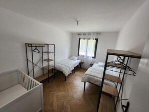 4 bedrooms, WiFi
