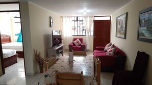 2 Schlafzimmer, Bügeleisen/Bügelbrett, WLAN