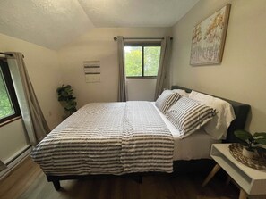 3 chambres, fer et planche à repasser, Wi-Fi, literie fournie