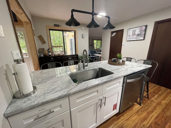 Microwave, oven, stovetop, dishwasher