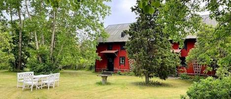House | Exterior
