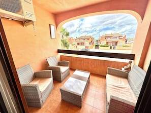 Apartamento, 2 habitaciones, balcón | Interior