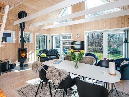 4 Star Holiday Home in