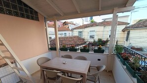 Villa, 3 habitaciones | Restaurante al aire libre