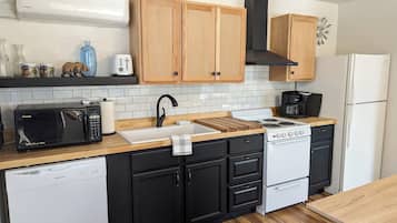 Microwave, oven, stovetop, dishwasher