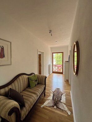 Smart TV - Beautiful vacation apartment in Chiemgau (Siegsdorf)