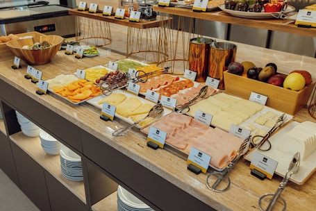 ABC HOTEL PORTO - CAMPANHÃ