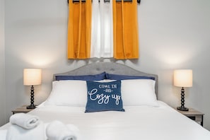 2 chambres, fer et planche à repasser, Wi-Fi, draps fournis