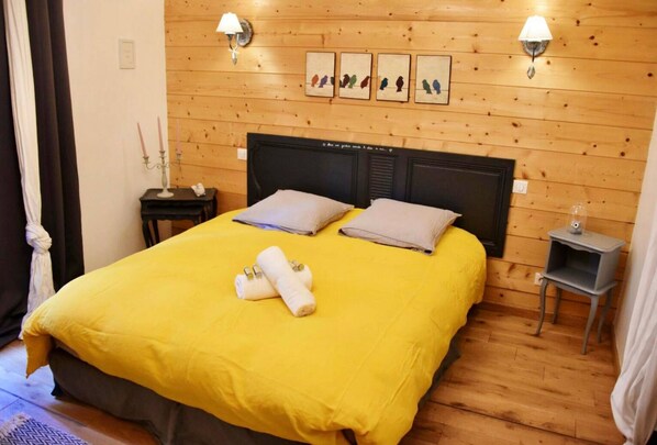 1 bedroom, WiFi, bed sheets