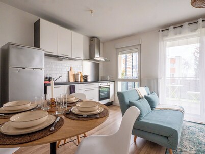 Le Cocon de Saint Priest - T2 Balcony & Terrace