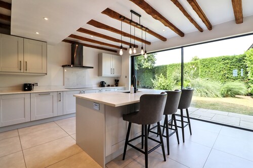 Beautiful arts and crafts home.