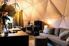 Luxury Dome | Living area