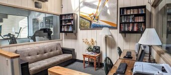 Cedar Lodge Condo Balcony and Full Kitchen