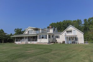 Exterior - Welcome to The Cove - a spacious 6-bedroom house located in charming White Stone (White Stone)