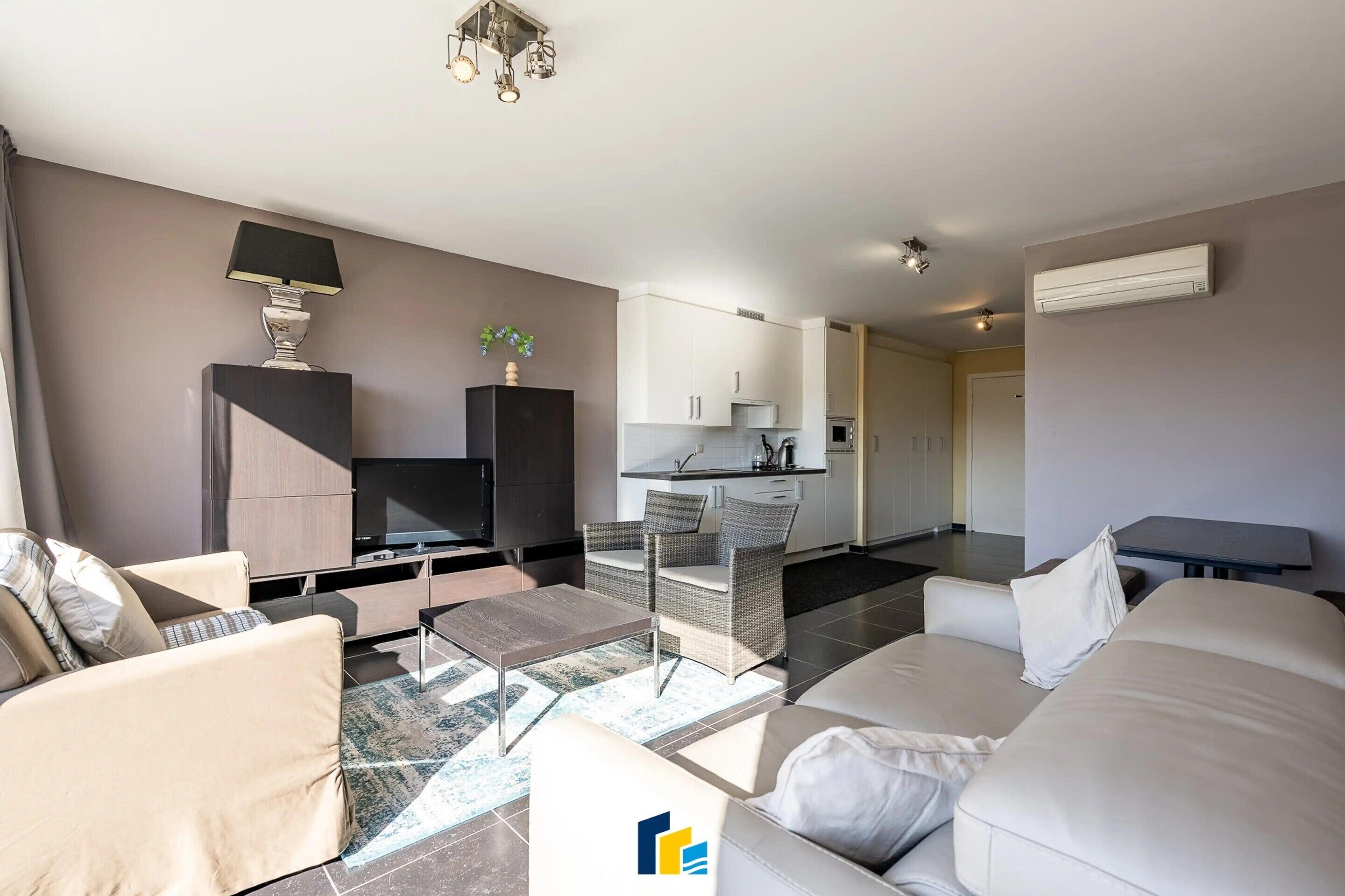 Apartment | Living room