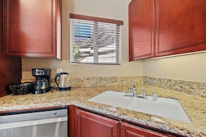 Studio, Patio, Garden View (Casita 44471 ) | Private kitchen | Fridge, microwave, oven, stovetop - Casita 44471 Onsite Pool! (Coachella)